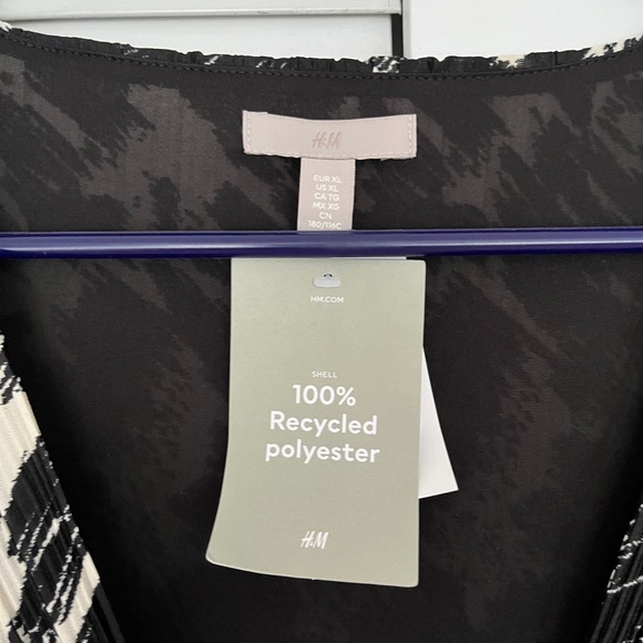 Black and White Animal Print Dress - XL - Picture 5 of 5